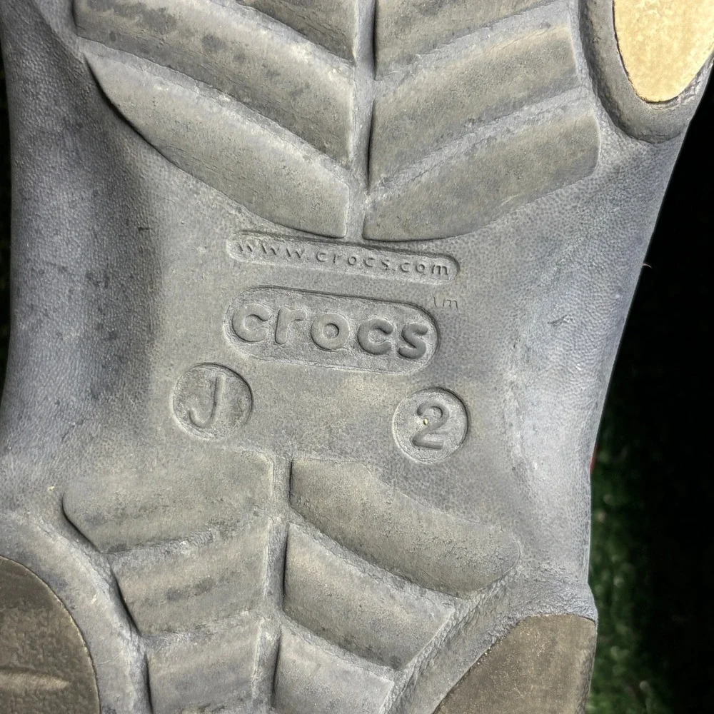 Crocs Classic All-Terrain Marvel Spiderman Web Graphic‎ Clogs Red Junior Size J2